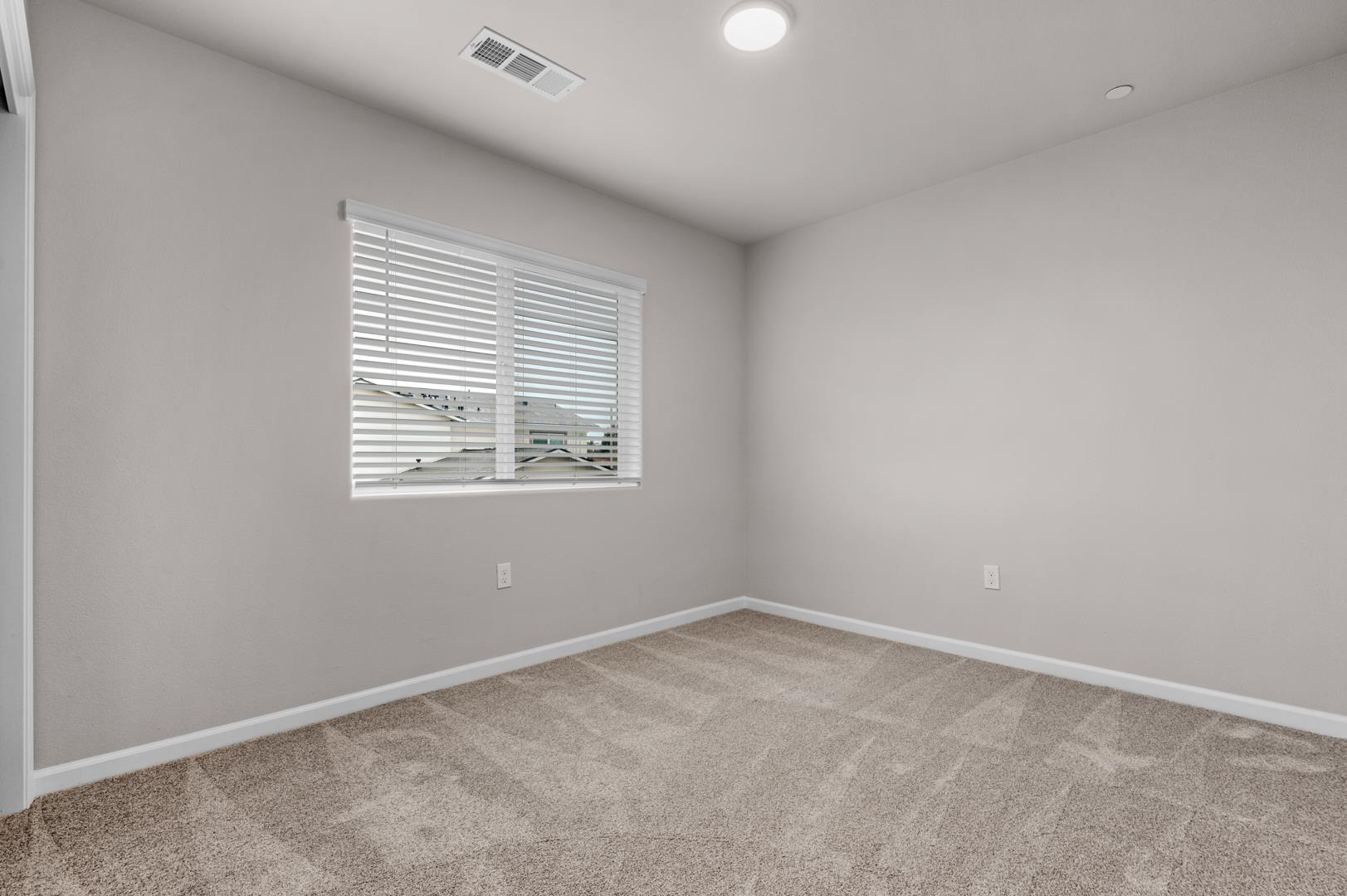 410 S Summit St, photo 19