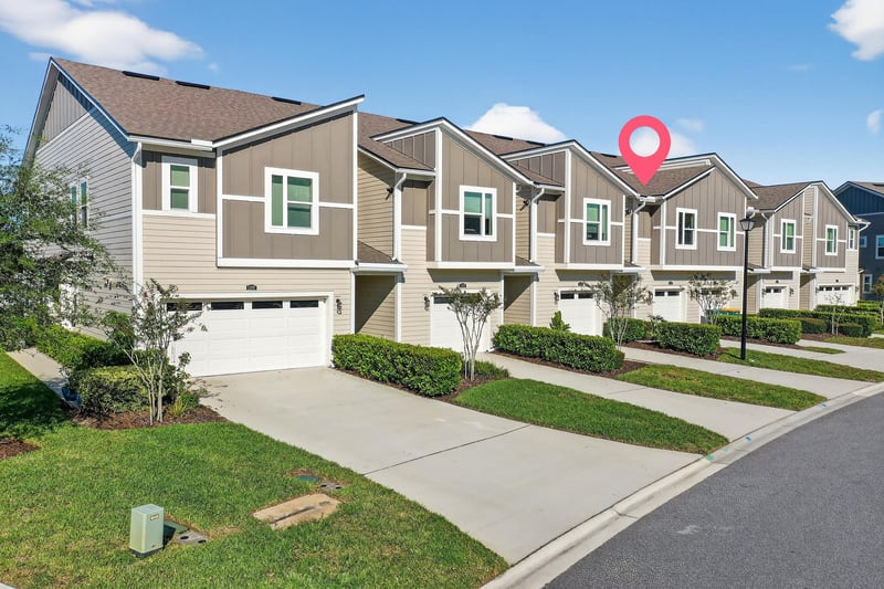 Photo 3 of 11233 Minnetta Ct, Jacksonville, FL 32256, photographed by Megapixeler