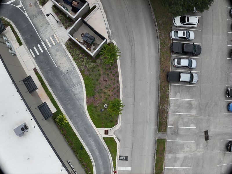 Aerial view of small structure rooftop and parking at 9406 Atlantic Blvd, Jacksonville, FL 32225
