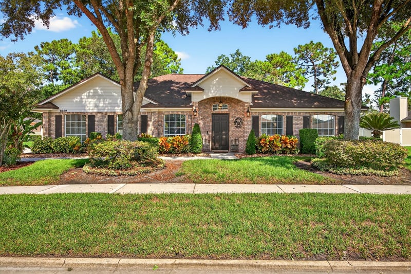 Photo 1 of 8959 Blaine Meadows Dr, Jacksonville, FL 32257, photographed by Megapixeler