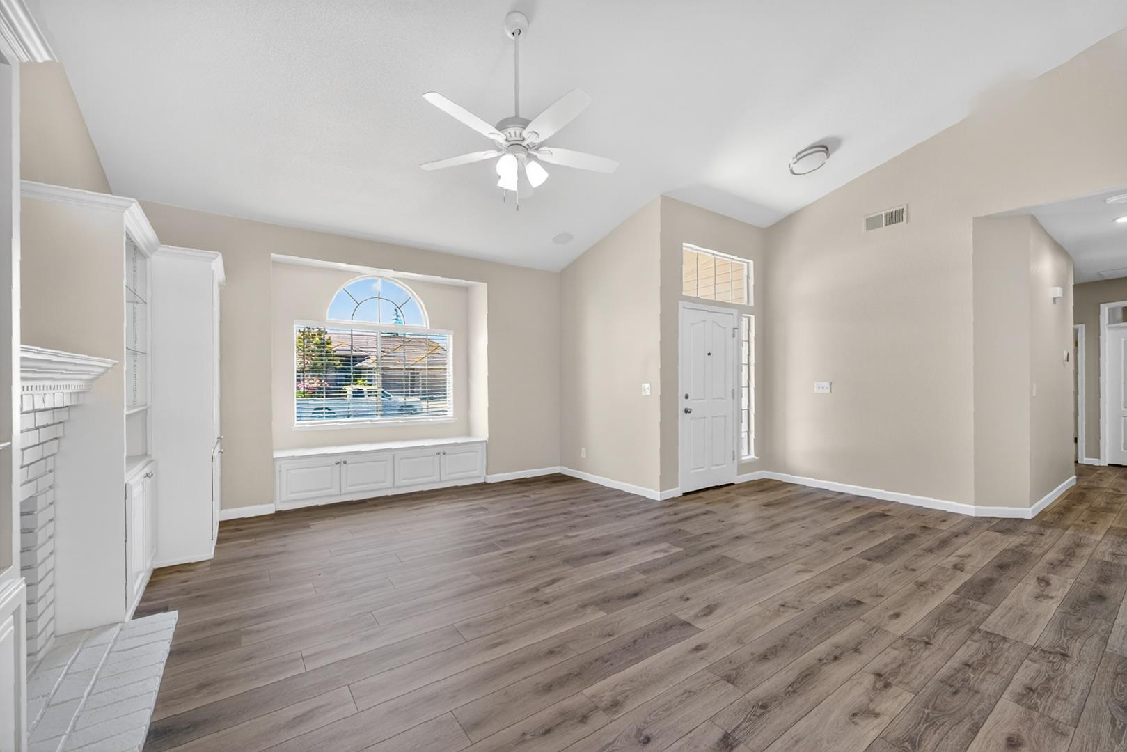 2228 E Yeargin Dr, photo 13