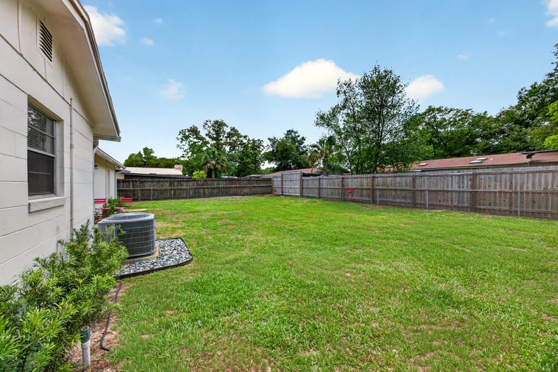 Photo 26 of 11506 Renne Dr E, Jacksonville, FL 32218, photographed by Megapixeler