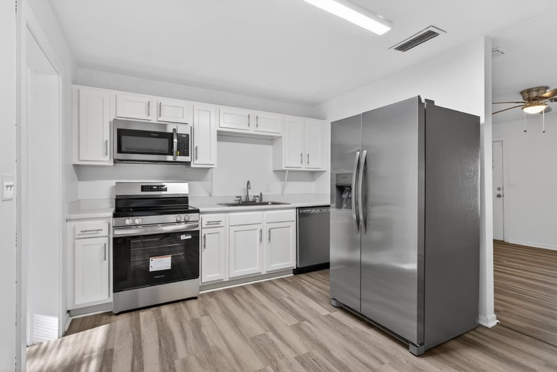 Photo 10 of 1814 Locust Ave, Palatka, FL 32177, photographed by Megapixeler