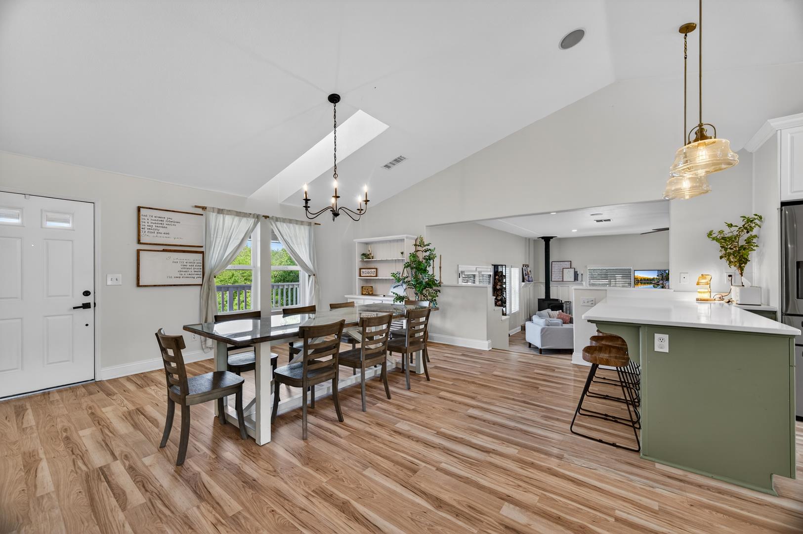 35073 Auberry Rd, photo 13