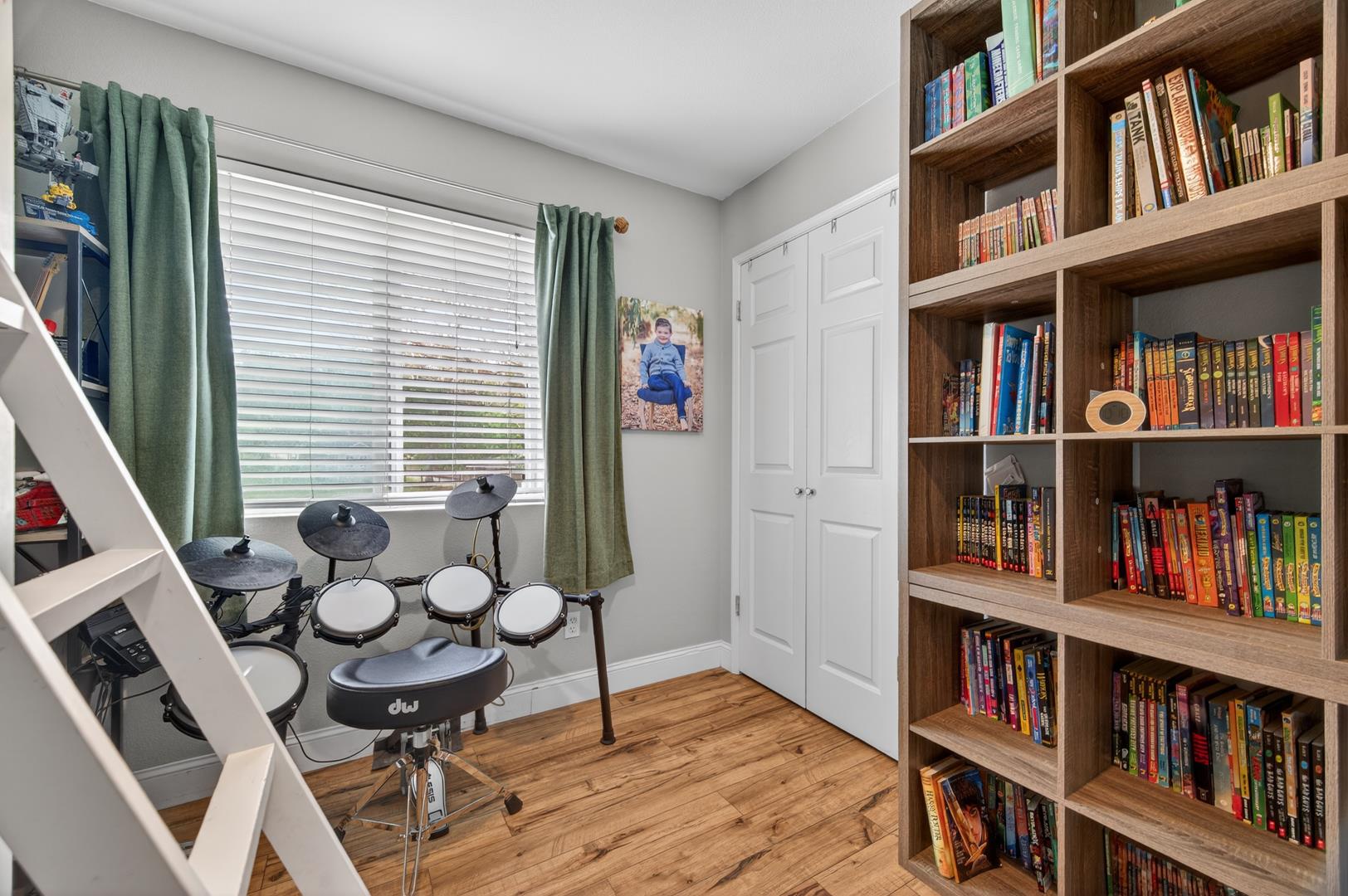 35073 Auberry Rd, photo 44