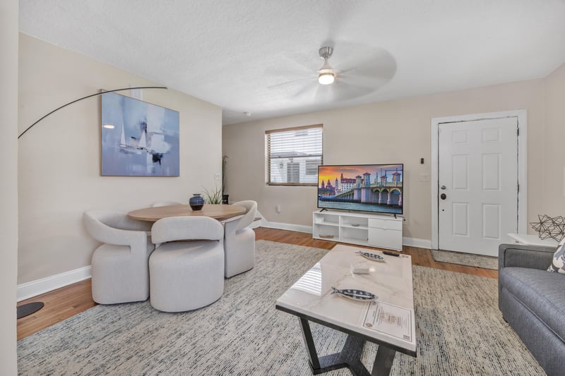 Photo 15 of 1510 Naldo Ave, Jacksonville, FL 32207, photographed by Megapixeler