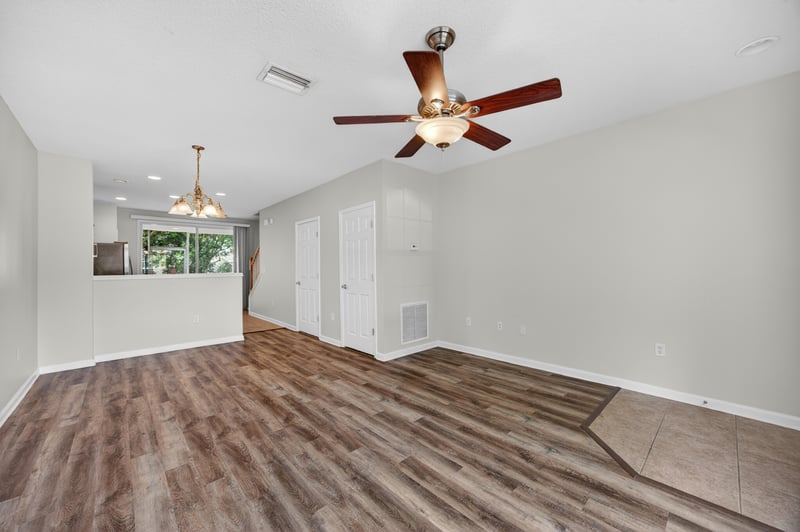Photo 8 of 8098 Summer Palm Ct, Jacksonville, FL 32256, photographed by Megapixeler