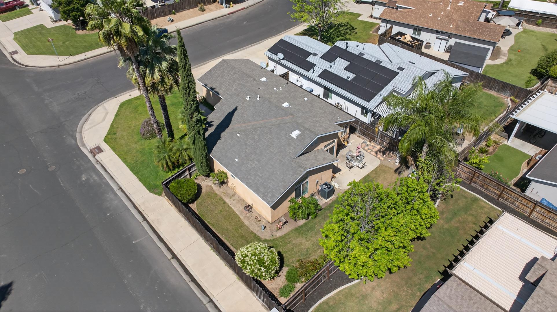 2335 Golden Ave, photo 8
