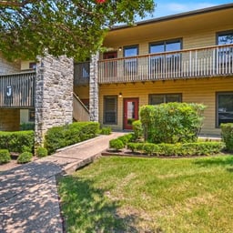 spicewoodforestofficecondo.com favicon