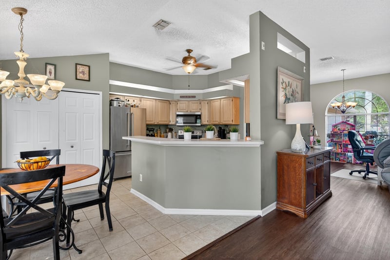 Photo 13 of 629 Hummingbird Ct, Jacksonville, FL 32259, photographed by Megapixeler
