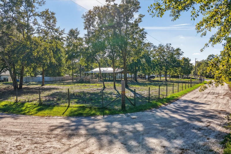 Photo 15 of 3452 Rustic Oak Trail, Middleburg, FL 32068, photographed by Megapixeler