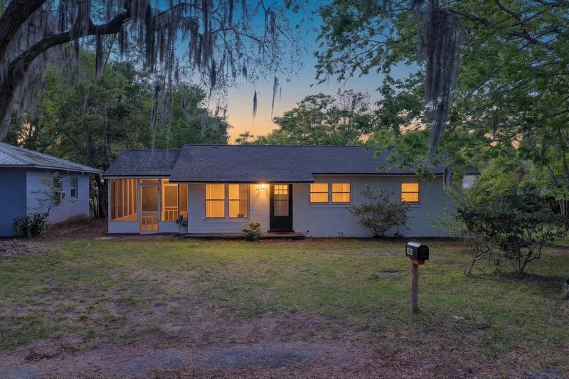 Photo 3 of 1814 Locust Ave, Palatka, FL 32177, photographed by Megapixeler
