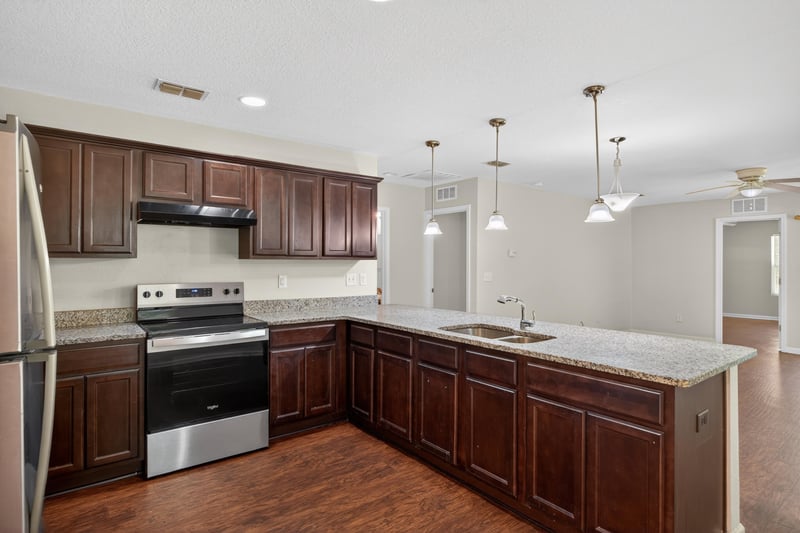 Photo 6 of 3029 Bessent Rd, Jacksonville, FL 32218, photographed by Megapixeler