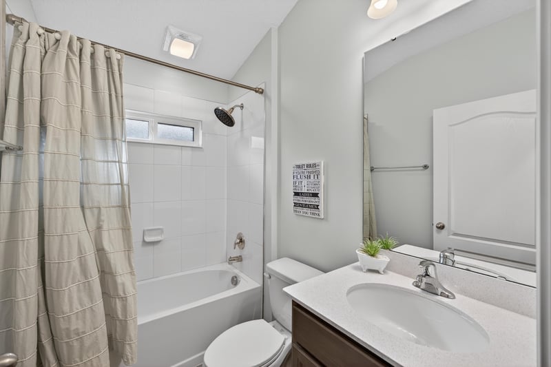 Main Bathroom at 1733 Austin Lk Wy, Middleburg, FL 32068