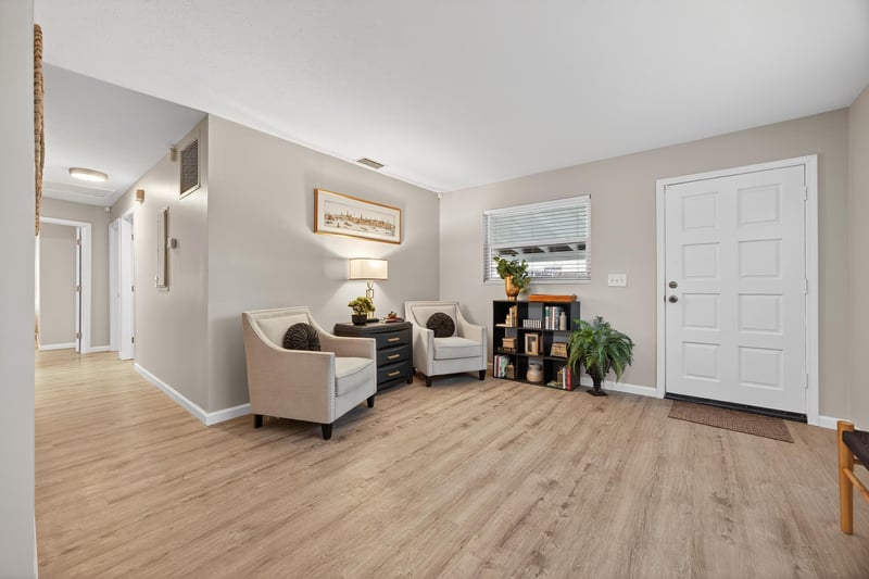 Photo 7 of 10721 Indies Dr N, Jacksonville, FL 32246, photographed by Megapixeler
