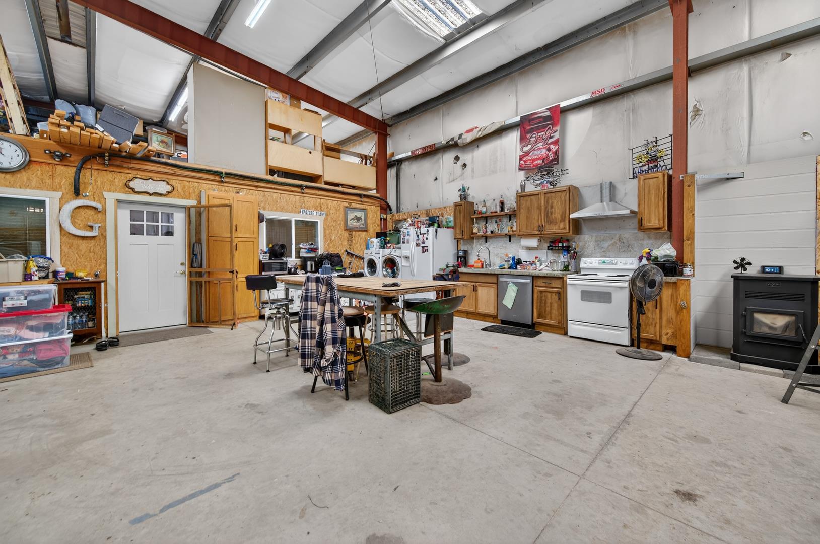 11430 E Saginaw Ave, photo 31