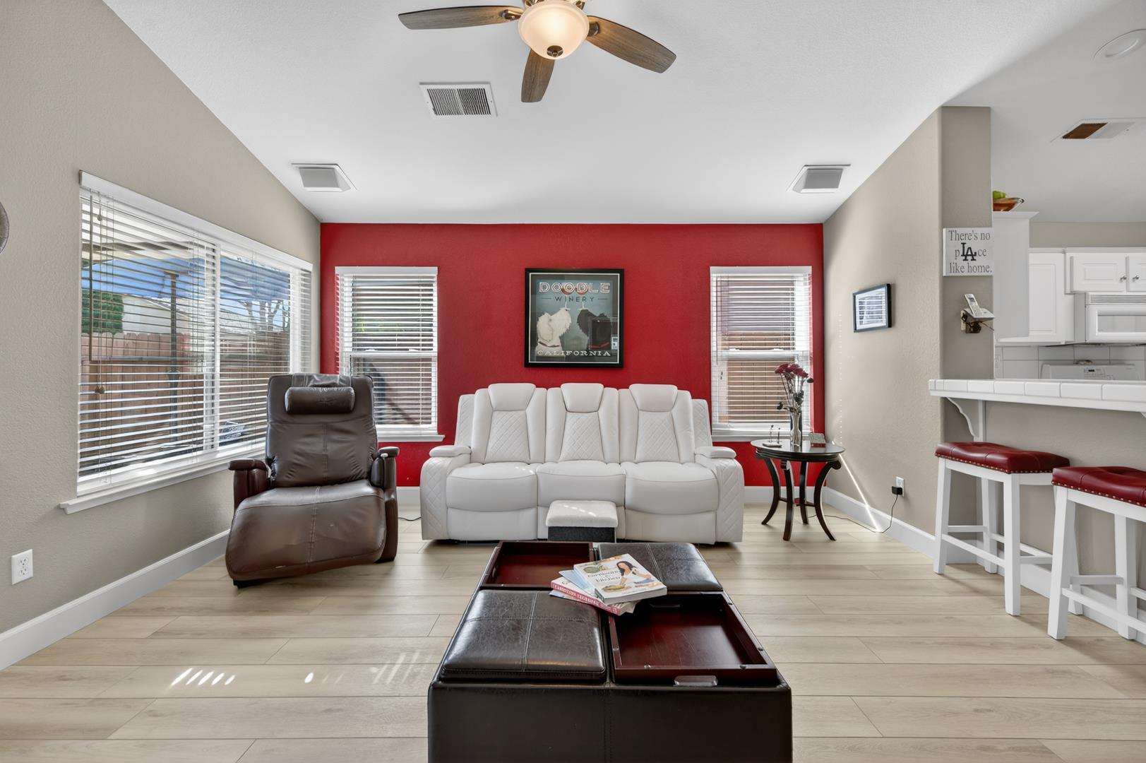 2567 E Tarragon Way, photo 23