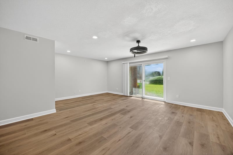 Photo 4 of 4915 Baymeadows Rd, Jacksonville, FL 32217, photographed by Megapixeler