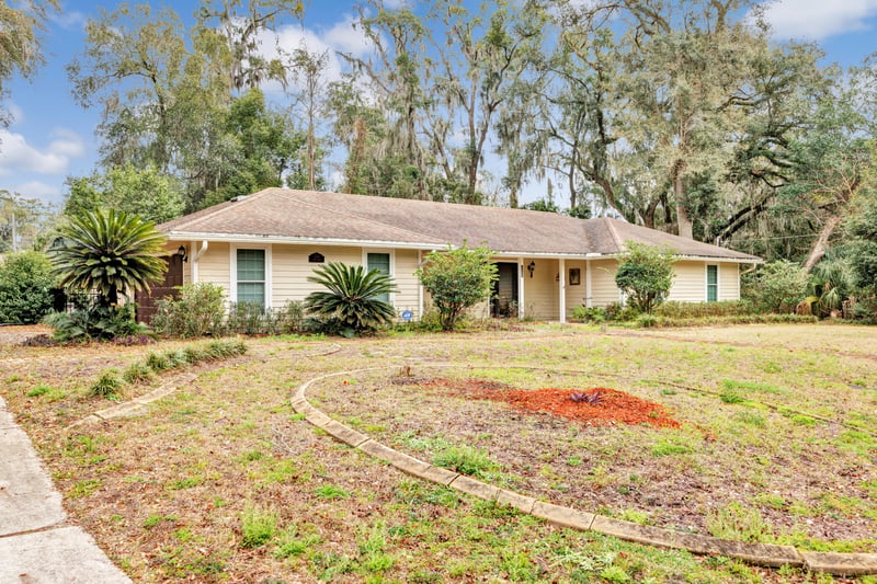 Photo 3 of 2243 Furma St, Orange Park, FL 32073, photographed by Megapixeler