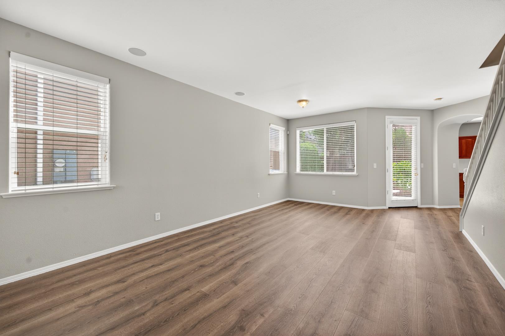 714 W Riviera Ln, photo 16