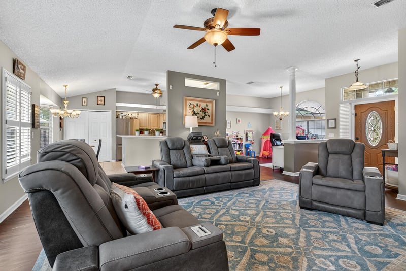 Photo 6 of 629 Hummingbird Ct, Jacksonville, FL 32259, photographed by Megapixeler