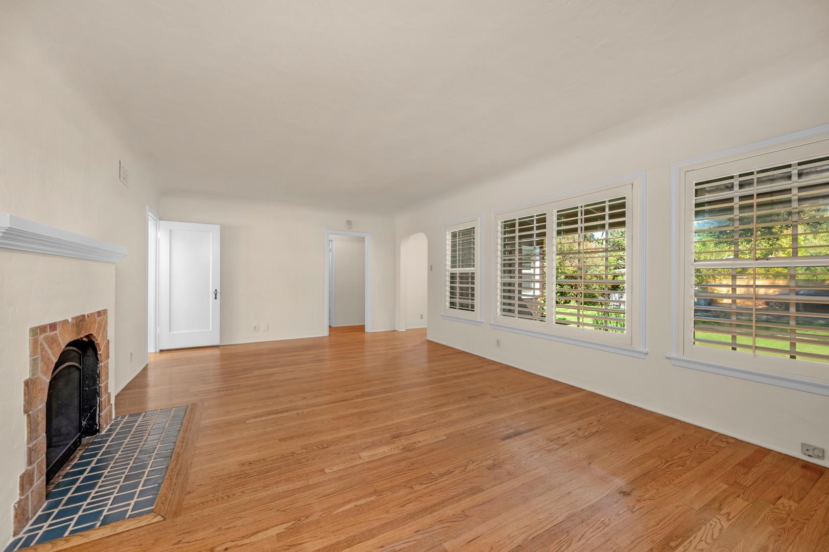 4845 N Arcade Ave, photo 30