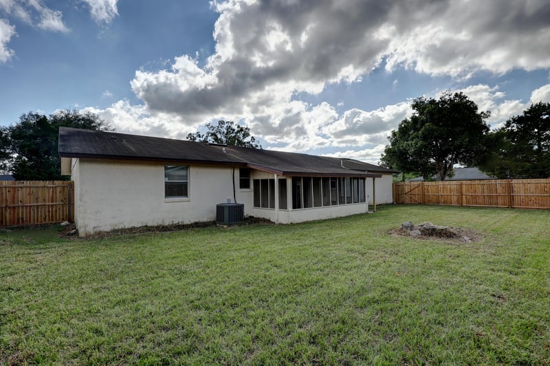 Back Angle at 12301 Kernan Forest Blvd unit 2106, Jacksonville, FL 32225