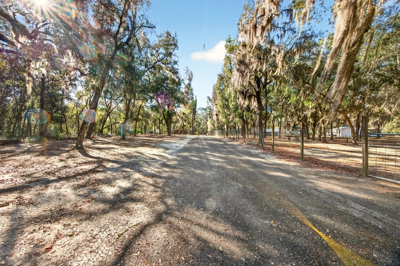 Photo 45 of 126 Palmetto Trail, Interlachen, FL 32148, photographed by Megapixeler