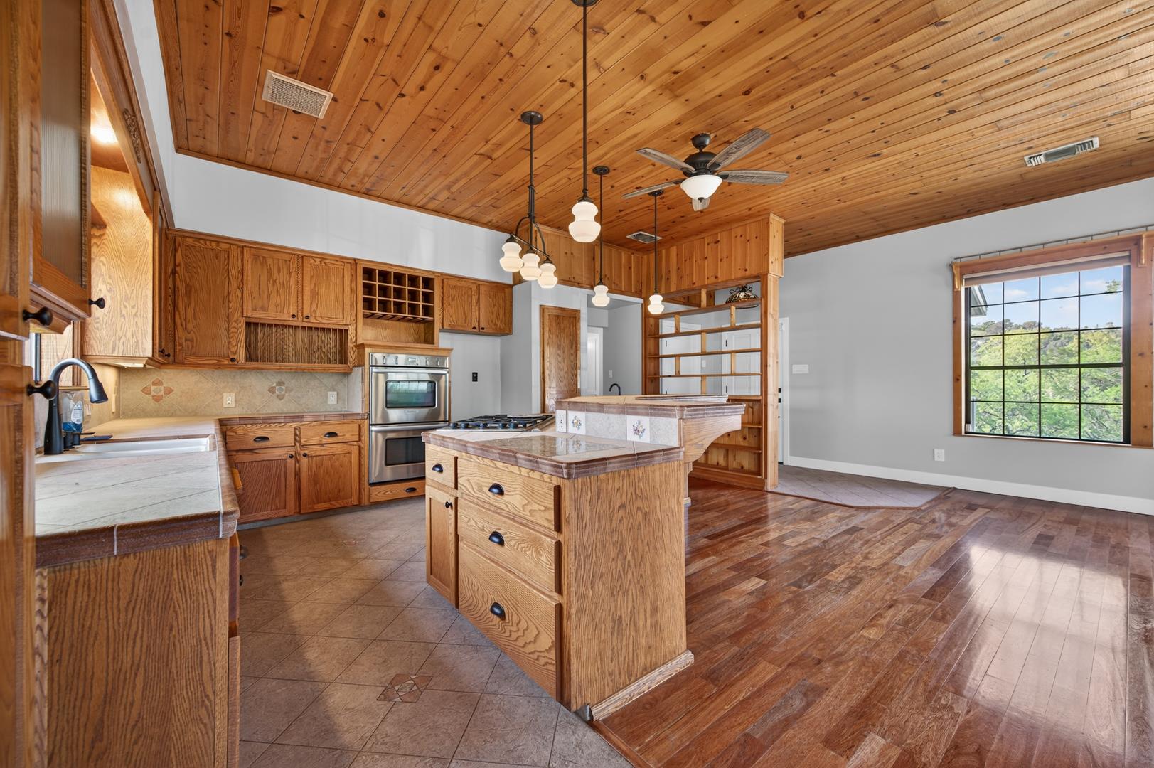 30919 Auberry Rd, photo 57