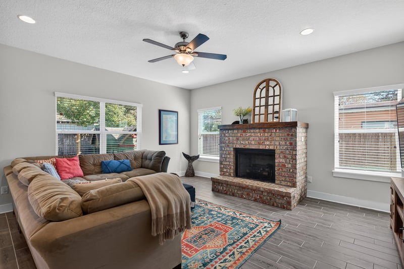 Photo 22 of 4329 Shirley Ave, Jacksonville, FL 32210, photographed by Megapixeler