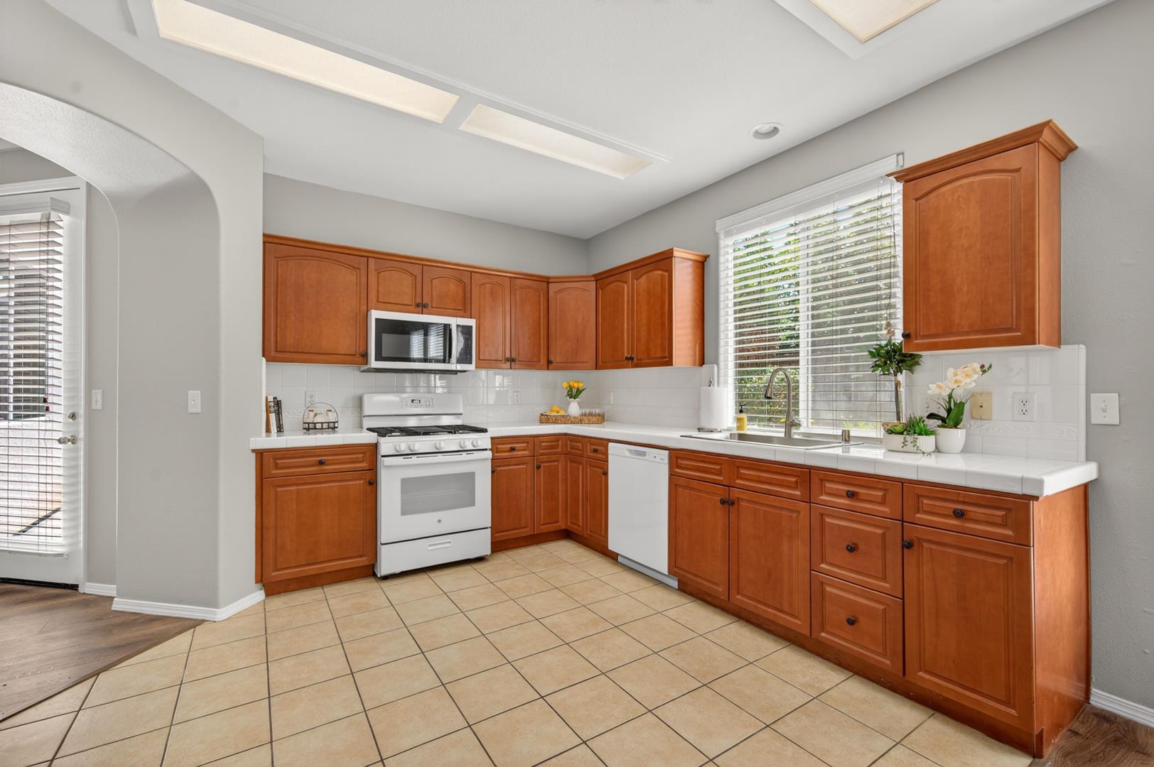 714 W Riviera Ln, photo 23