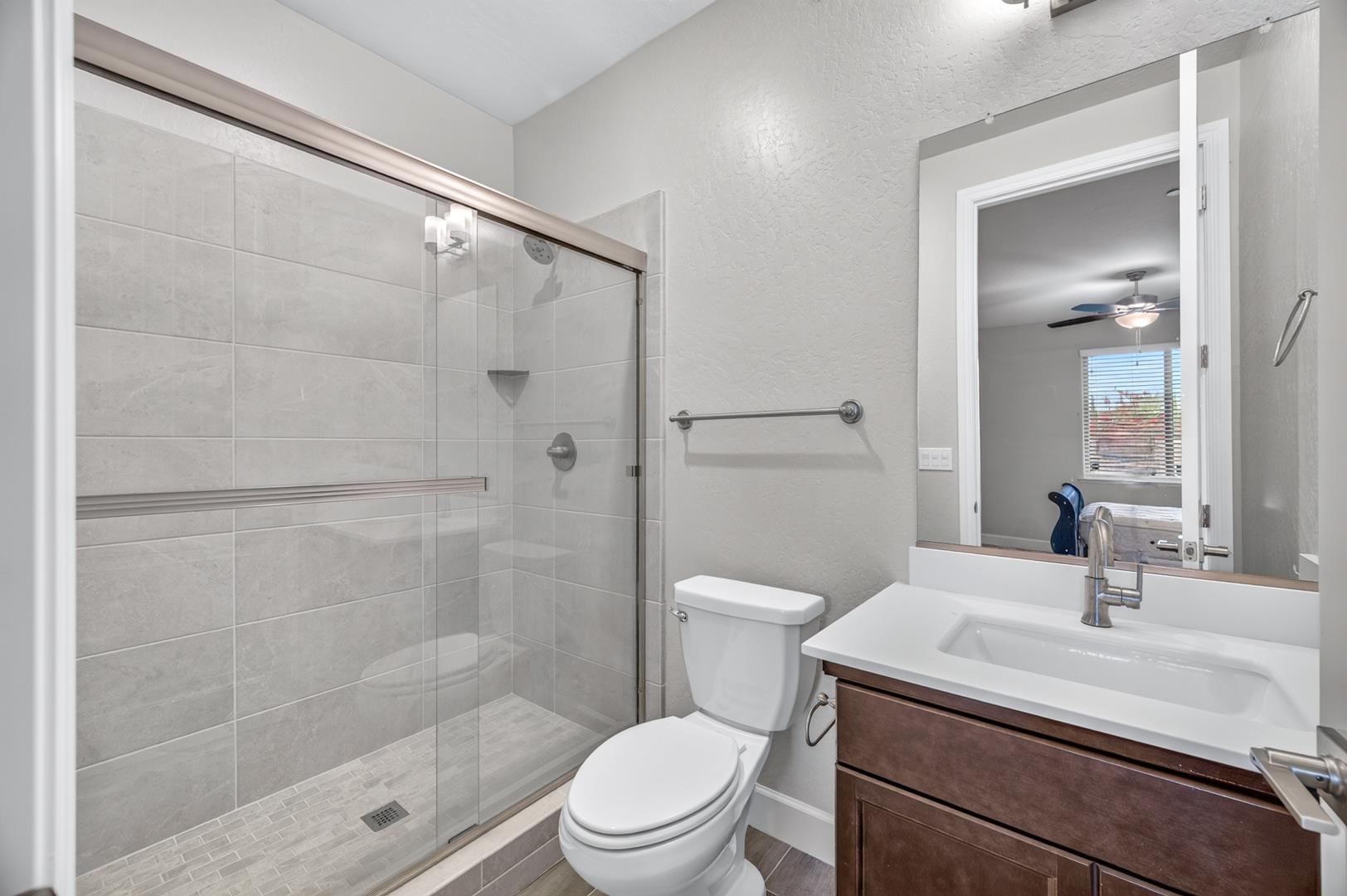 20175 Hazelwood Ln, photo 42
