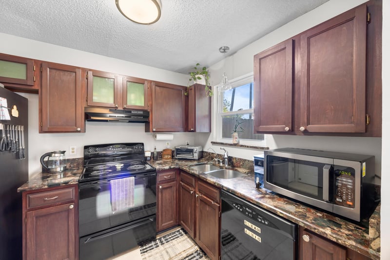 Photo 13 of 4008 Stillwood Dr, Jacksonville, FL 32257, photographed by Megapixeler