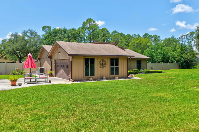 Photo 3 of 1555 Surrey Glen Cove, Middleburg, FL 32068, photographed by Megapixeler