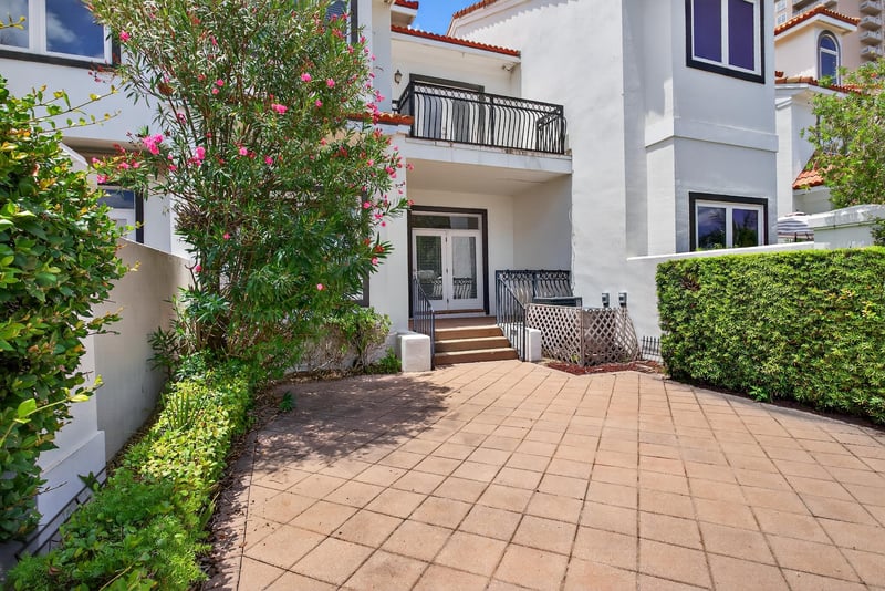 Backyard Angle 1 at 430 E Bay St, Jacksonville, FL 32202