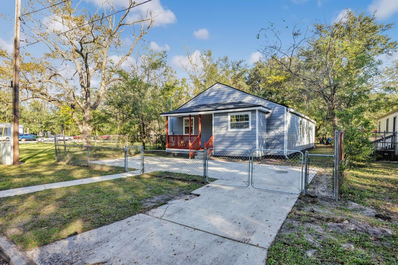 Photo 2 of 2211 Olustee St, Jacksonville, FL 32209, photographed by Megapixeler
