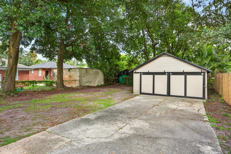 Detached garage with concrete driveway at 316 W 41st St, Jacksonville, FL 32206