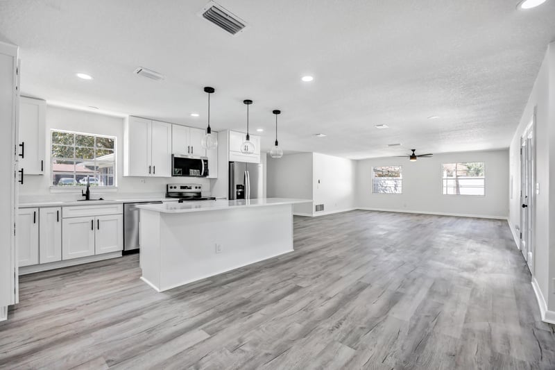 Photo 8 of 947 Grove Park Dr E, Orange Park, FL 32073, photographed by Megapixeler