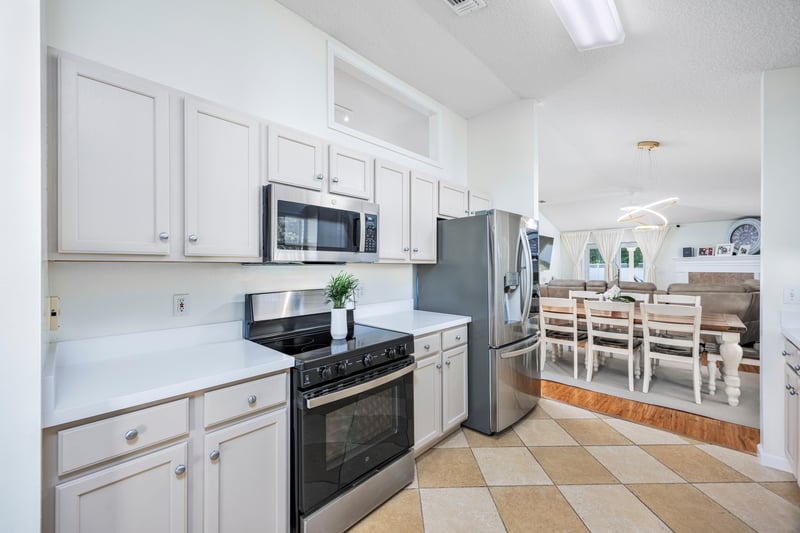 Photo 16 of 526 Silverbell Ct, Jacksonville, FL 32259, photographed by Megapixeler