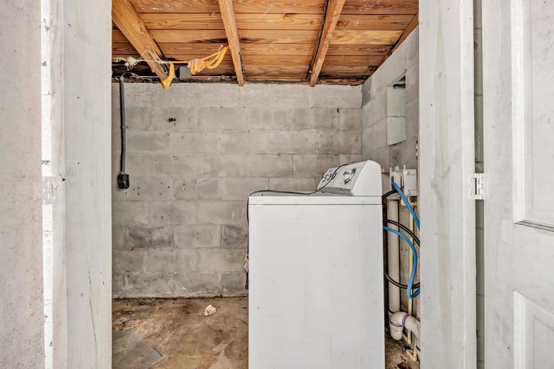 Photo 24 of 8916 Yeoman Dr, Jacksonville, FL 32208, photographed by Megapixeler