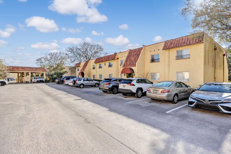 Photo 2 of 6528 Valerosa Ct, Jacksonville, FL 32217, photographed by Megapixeler