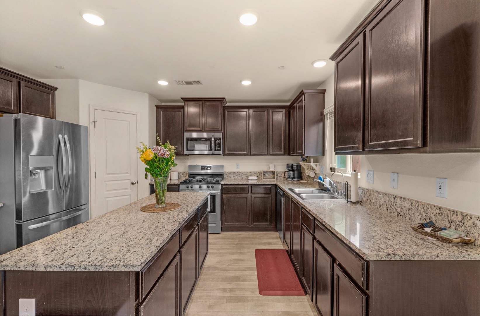 5566 W Farrin Ave, photo 15