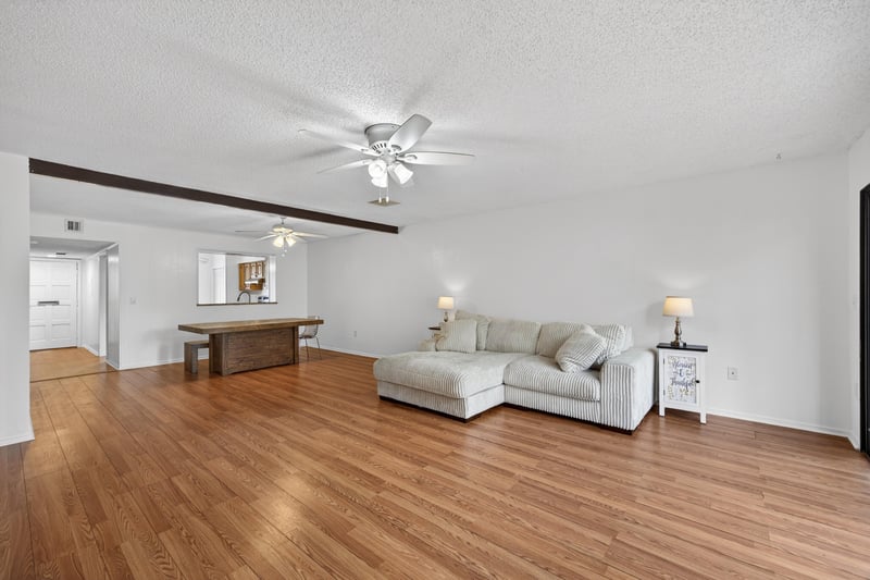 Photo 10 of 7936 Los Robles Ct #7936, Jacksonville, FL 32256, photographed by Megapixeler