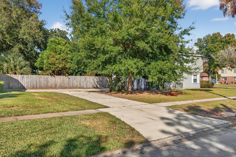 Photo 39 of 1808 Starwan Rd E, Jacksonville, FL 32211, photographed by Megapixeler