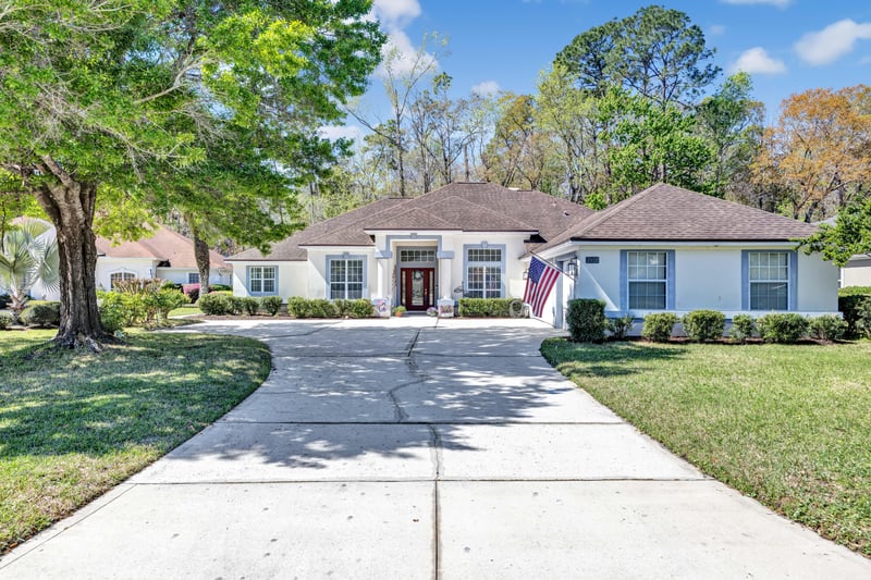 Photo 1 of 636 Wyndham Ct, Orange Park, FL 32073, photographed by Megapixeler