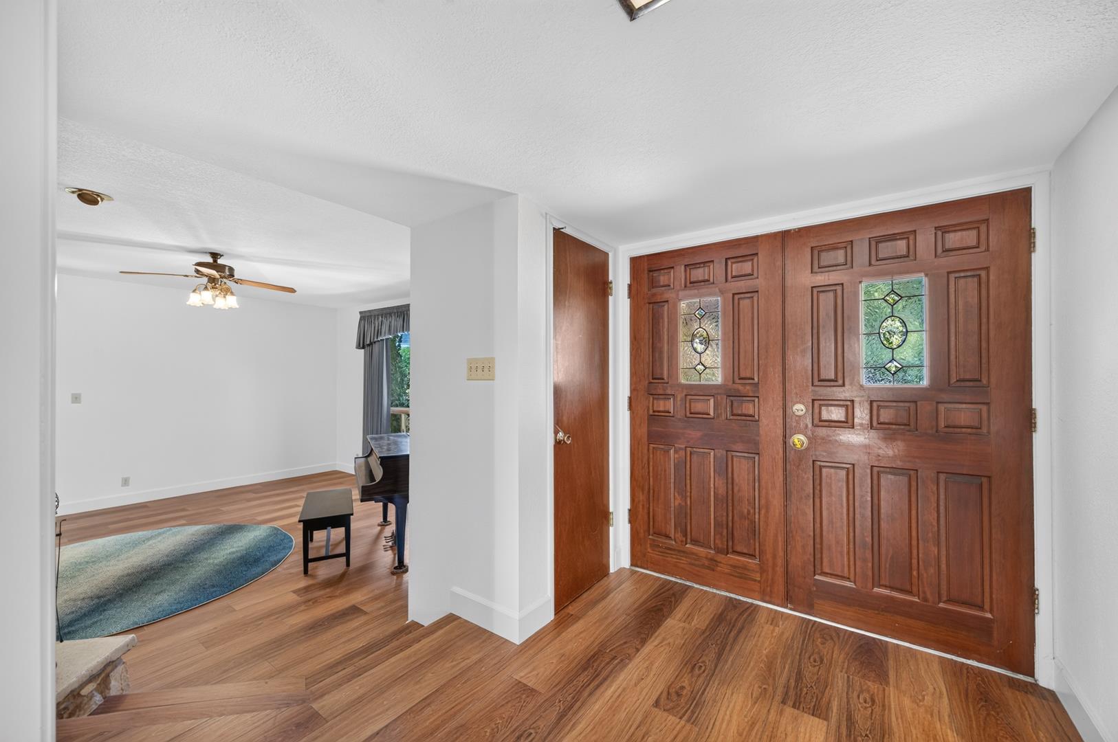 749 W Escalon Ave, photo 18