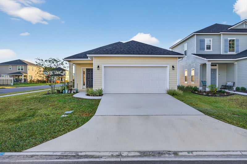 Front Car Edited Out at 75598 Blackbird Dr, Yulee, FL 32097