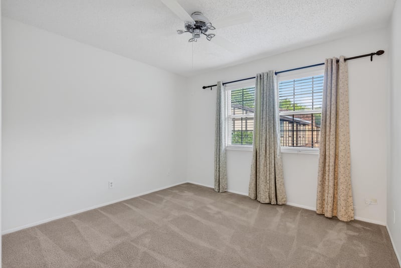 Bedroom 2 at 4814 Windrush Ln a 4, Jacksonville, FL 32217