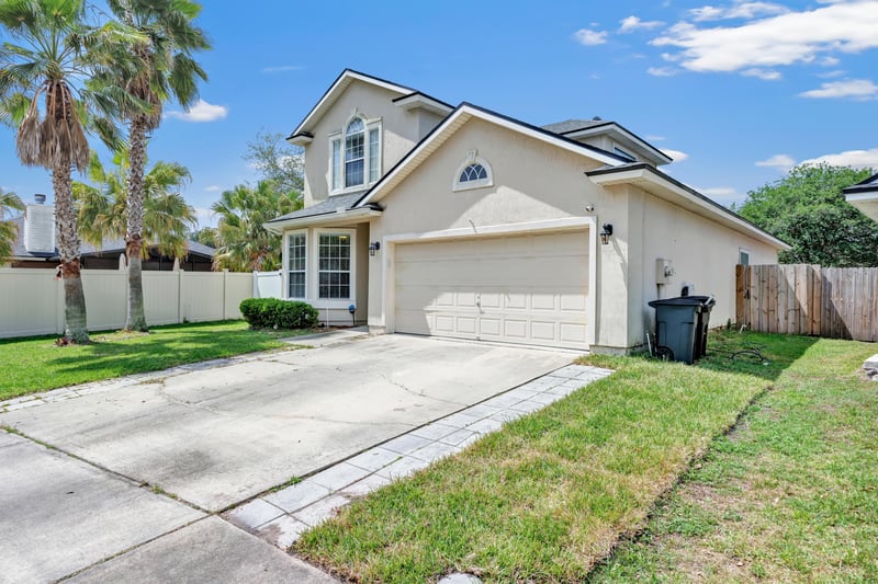 Photo 3 of 8064 Tuxford Ln, Jacksonville, FL 32244, photographed by Megapixeler