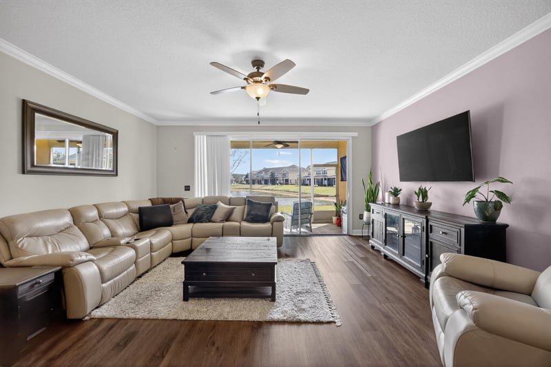 Photo 5 of 6840 Roundleaf Dr, Jacksonville, FL 32258, photographed by Megapixeler